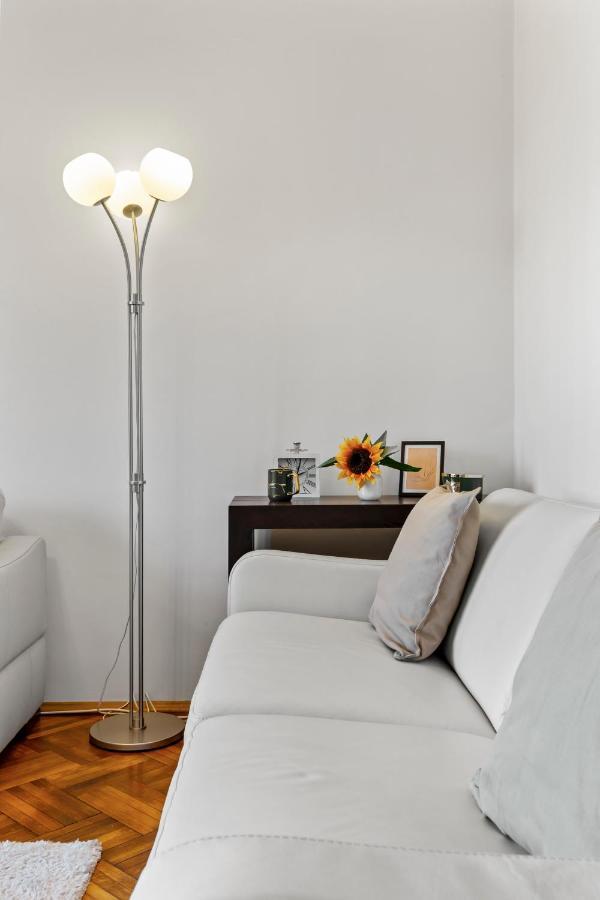City Vibes Apartment Bucureşti Ngoại thất bức ảnh