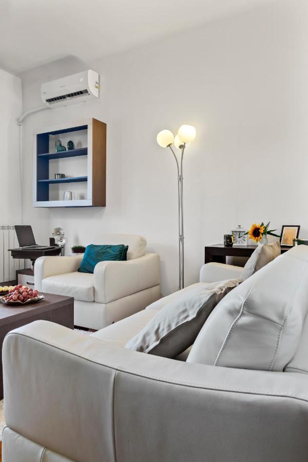 City Vibes Apartment Bucureşti Ngoại thất bức ảnh